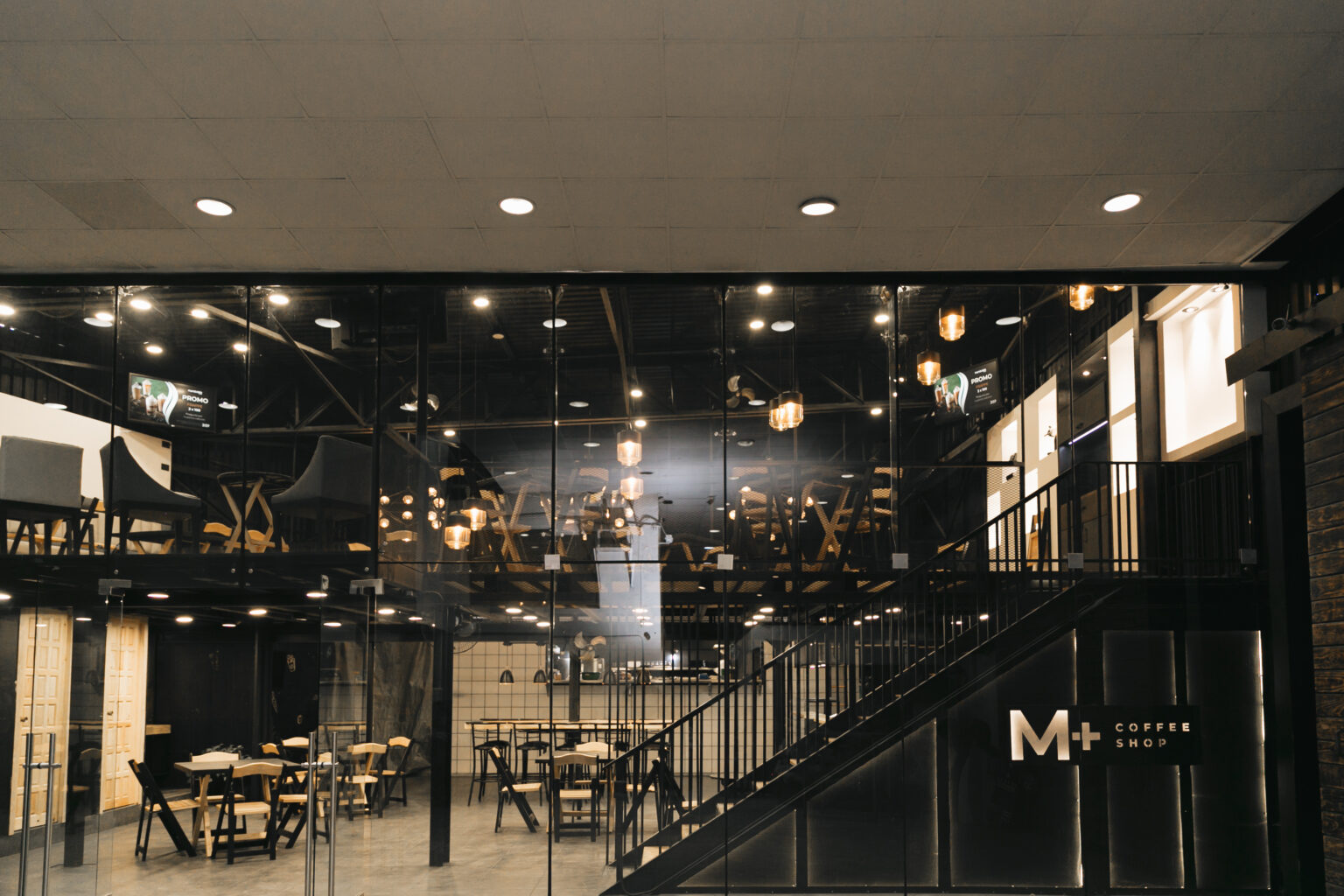 M COFFEE SHOP-8877